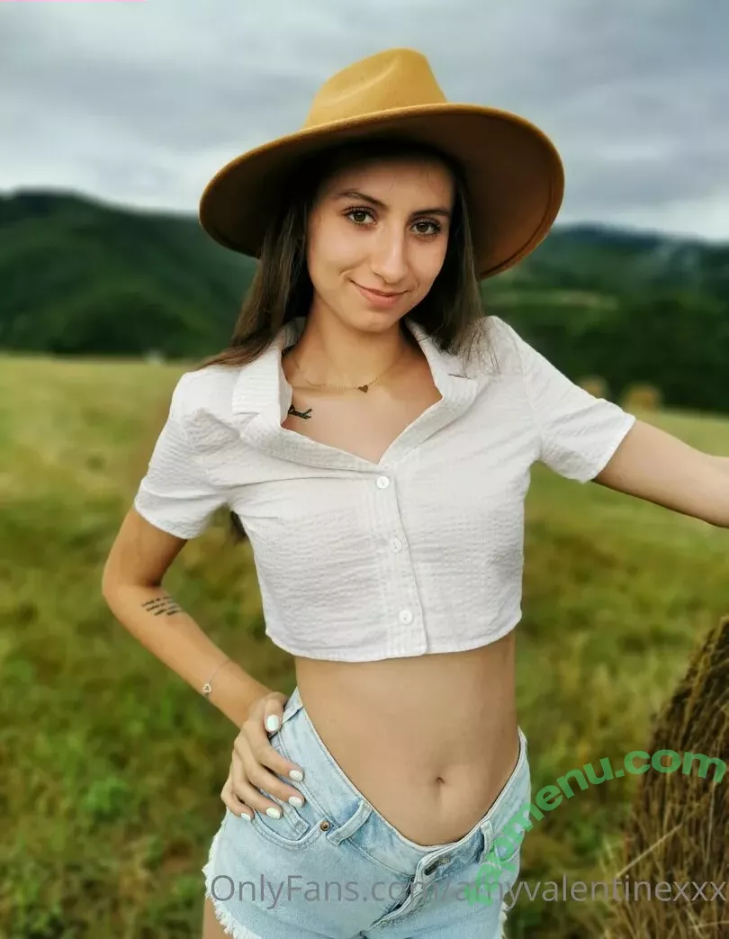 amyvalentinexxx nude photo #0070 (amyvalentinexxx)