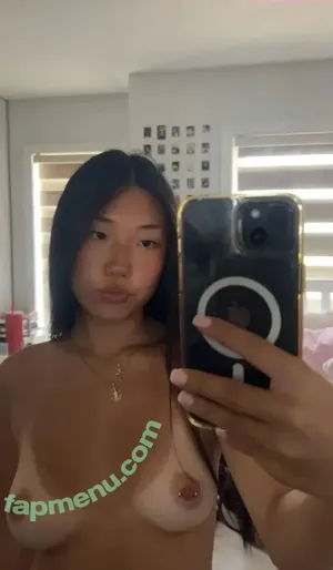 amywangxo / amyxoxo90210 nude photo #0002