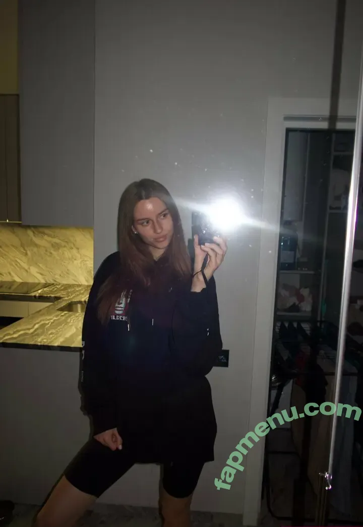 amywinestine nude photo #0036 (amywinestein)
