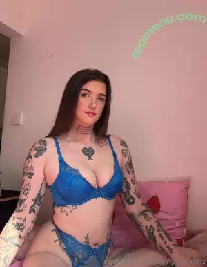 amyyyoxxox / amyyy_xoxoxo nude photo #0057