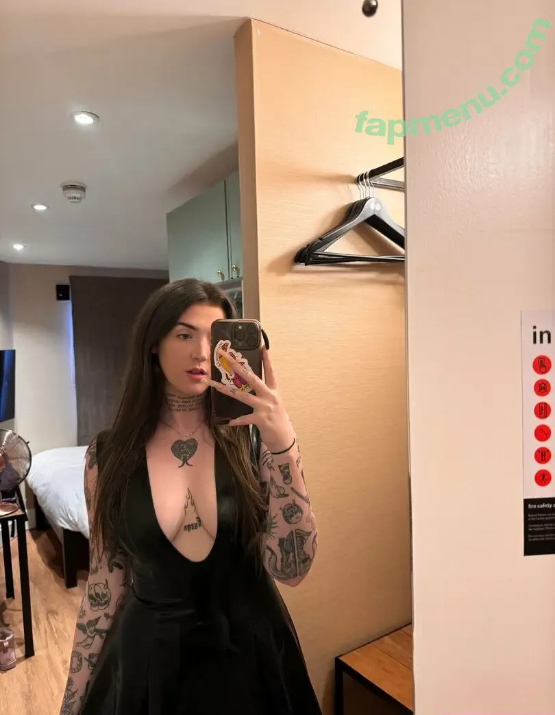 amyyyoxxox nude photo #0050 (amyyy_xoxoxo)