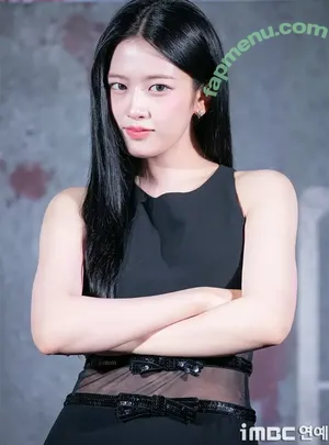 An Yujin 안유진 | / An IVE / _yujin_an nude photo #0230