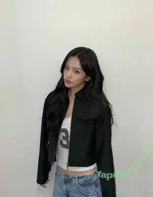 An Yujin 안유진 | / An IVE / _yujin_an nude photo #0292