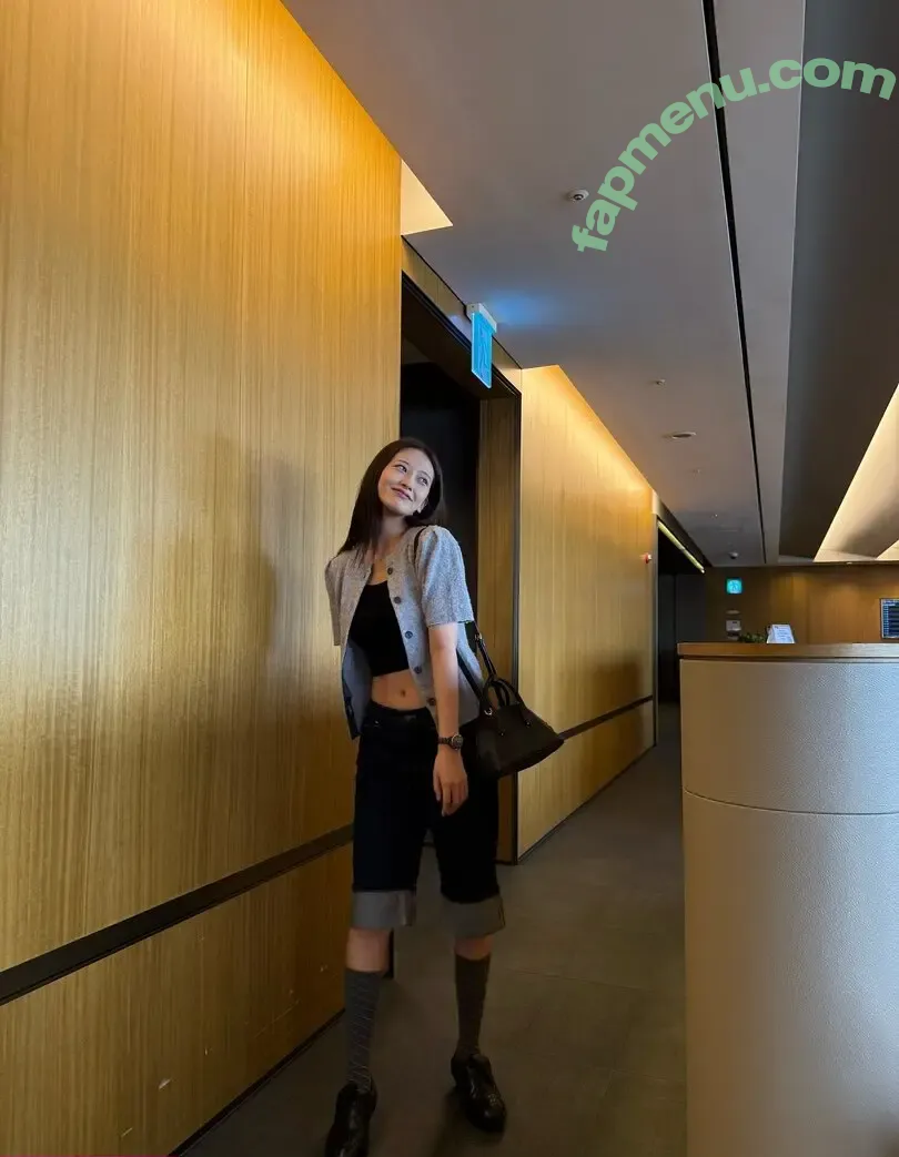 An Yujin 안유진 | nude photo #0202 (An IVE / _yujin_an)