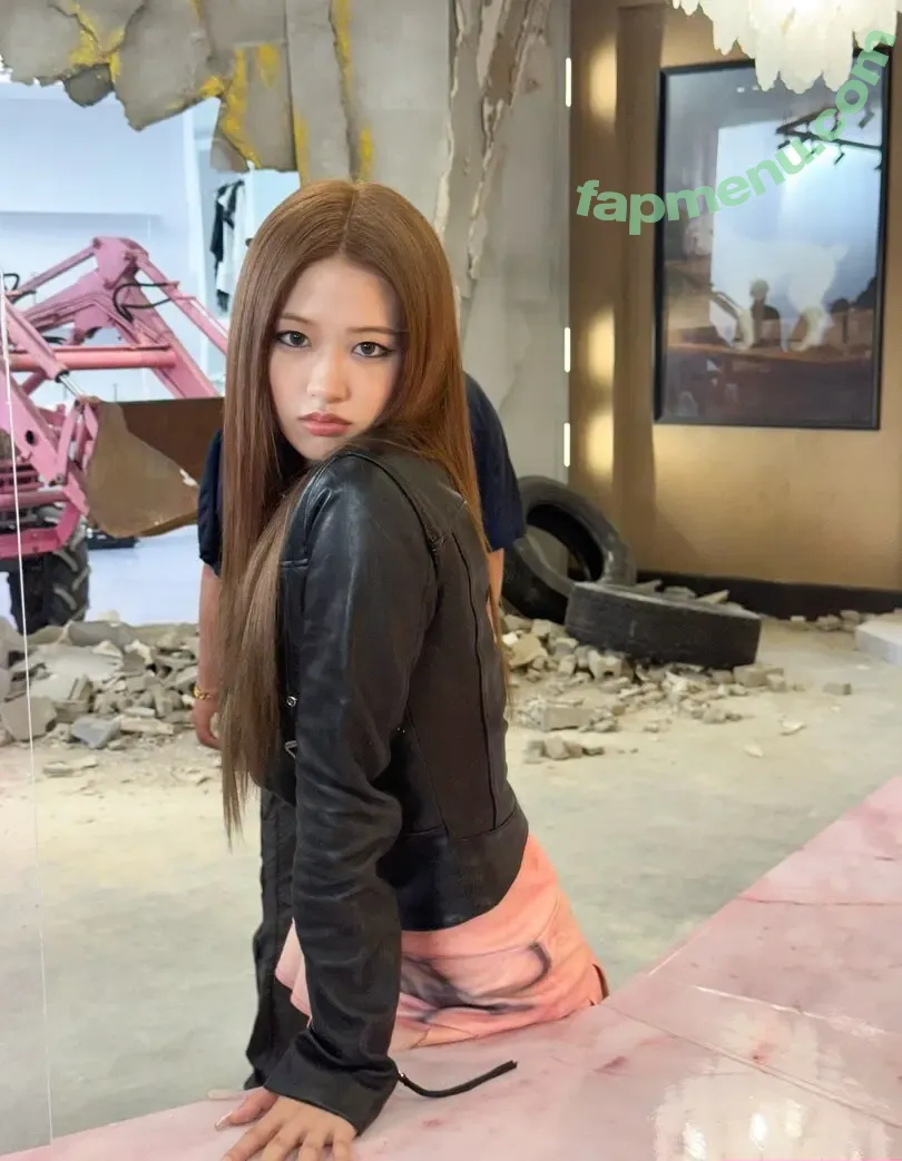 An Yujin 안유진 | nude photo #0213 (An IVE / _yujin_an)