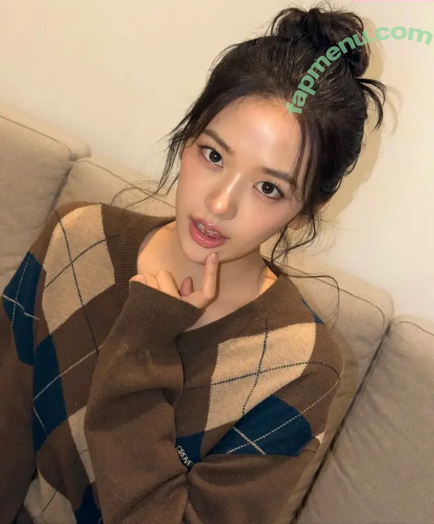 An Yujin 안유진 | nude photo #0295 (An IVE / _yujin_an)