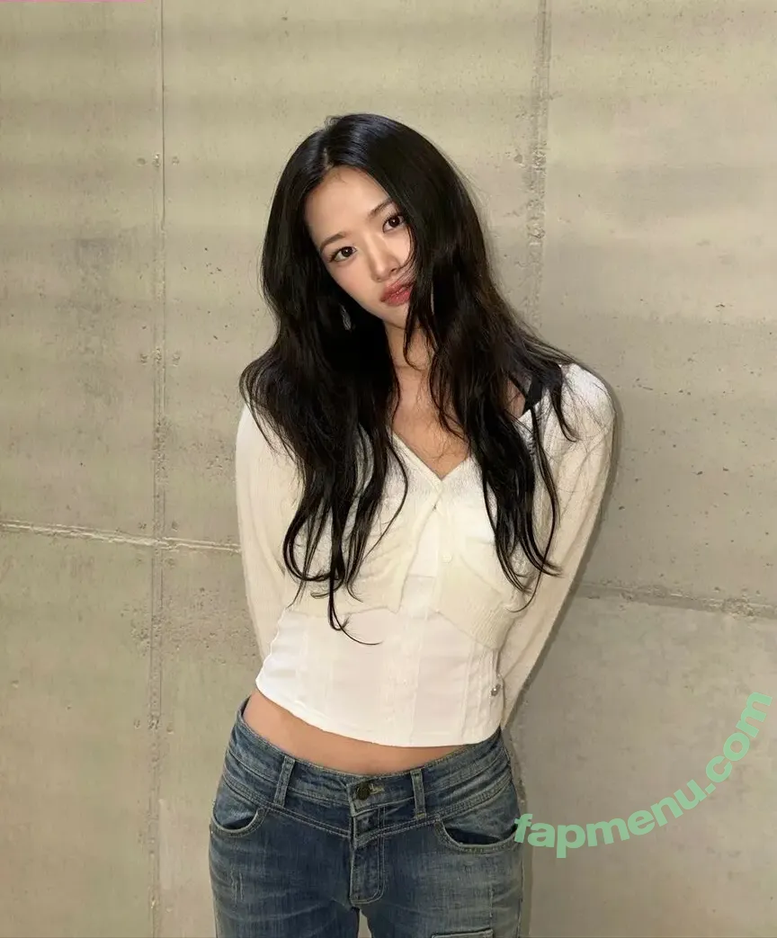 An Yujin 안유진 | nude photo #0301 (An IVE / _yujin_an)