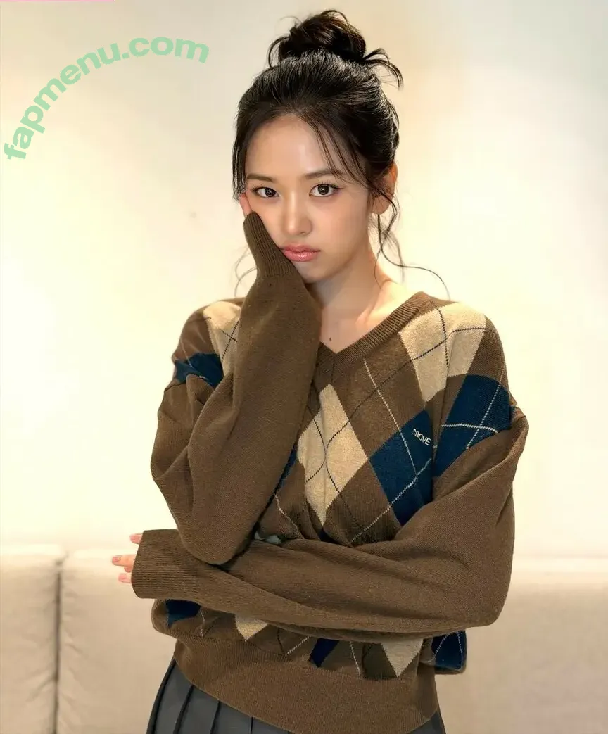 An Yujin 안유진 | nude photo #0302 (An IVE / _yujin_an)