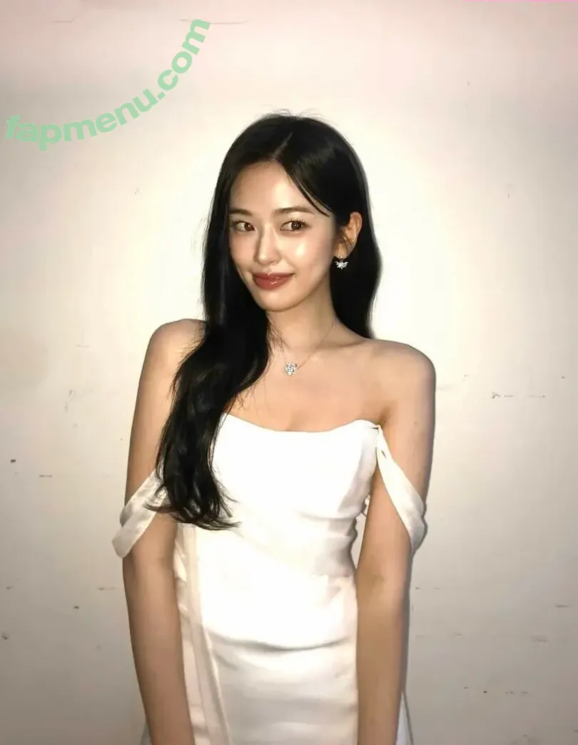 An Yujin 안유진 | nude photo #0374 (An IVE / _yujin_an)