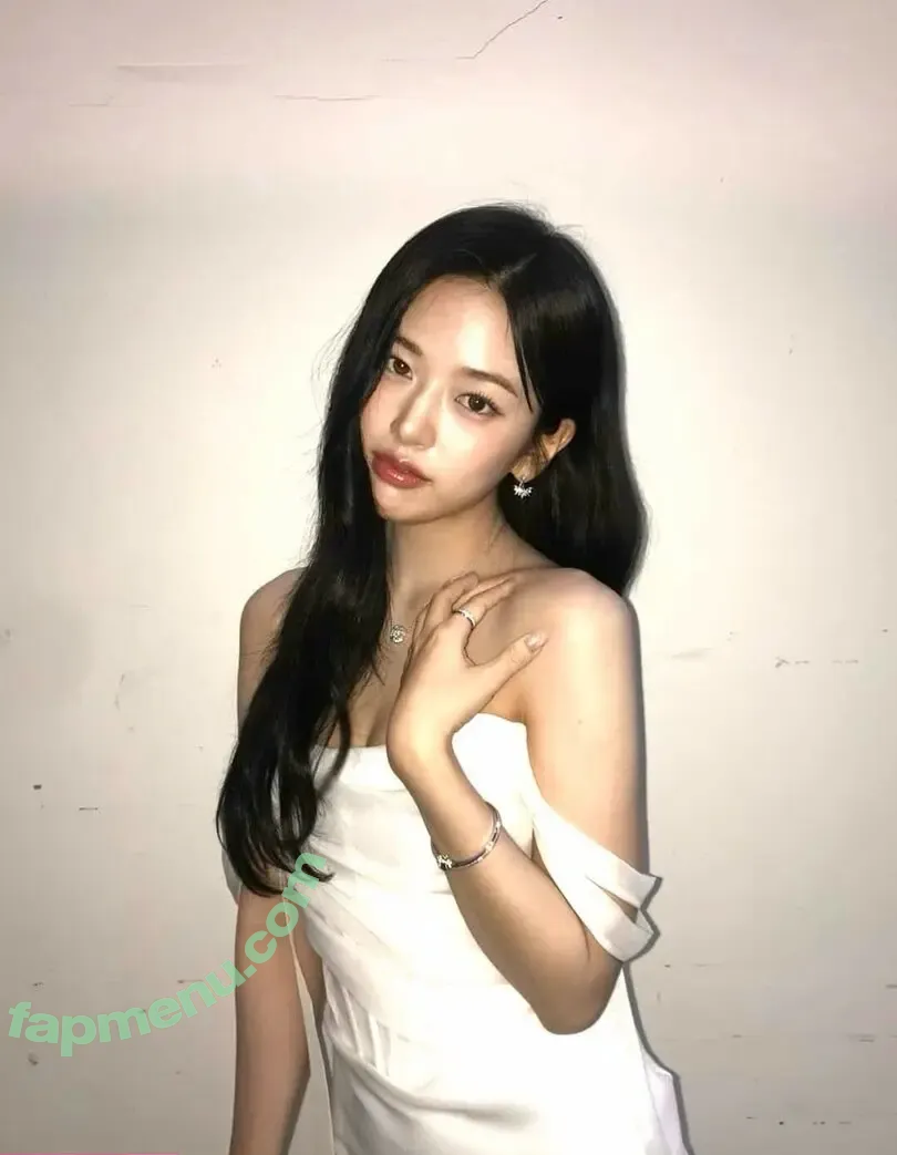 An Yujin 안유진 | nude photo #0375 (An IVE / _yujin_an)