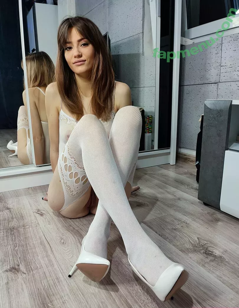 ana_anastazjaa nude photo #0028 (Bella_in_heels / ana_anastazjaa2)