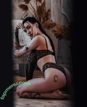  nude photo #0001