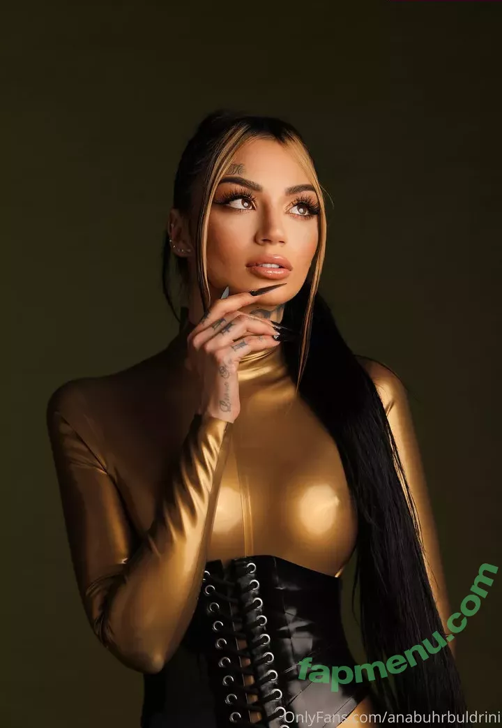 Ana Buhr Buldrini nude photo #0004 (anabbad / anabuhrbuldrini)