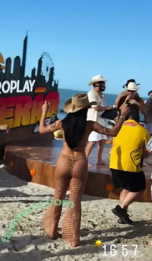 Ana Castela / anacastelacantora nude photo #0120