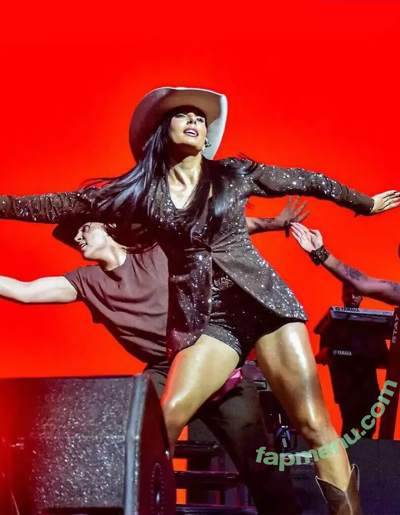 Ana Castela nude photo #0104 (anacastelacantora)