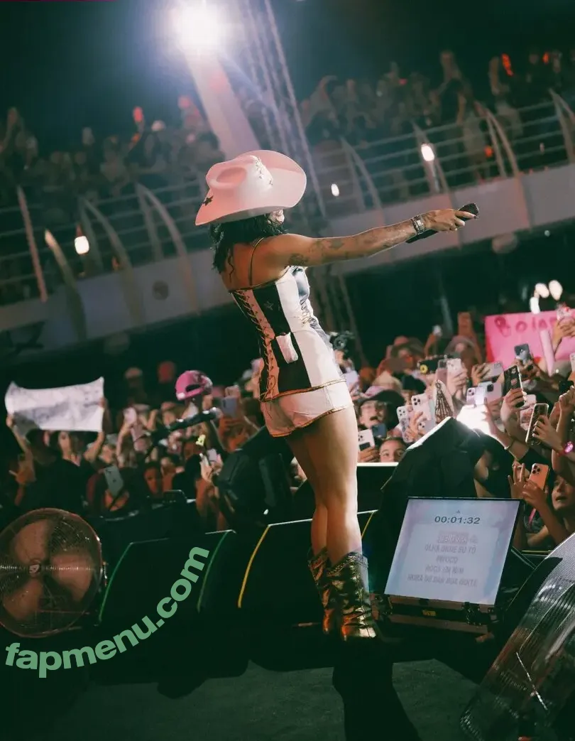 Ana Castela nude photo #0168 (anacastelacantora)