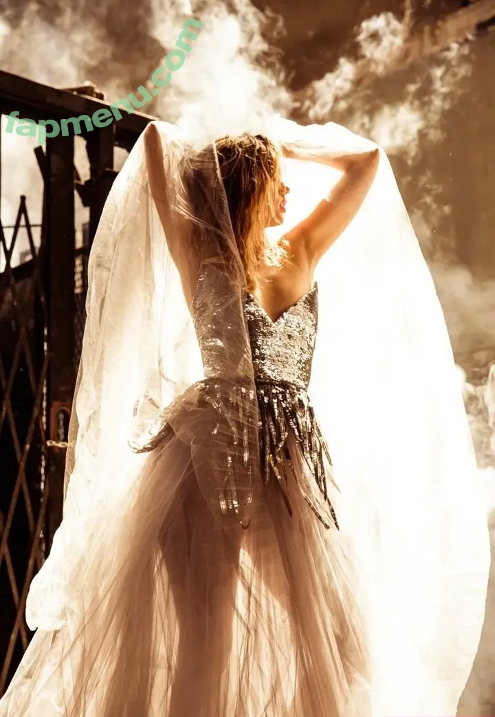 Ana De Armas nude photo #1602 (ana_d_armas / anadearmas / anadearmasdaily)