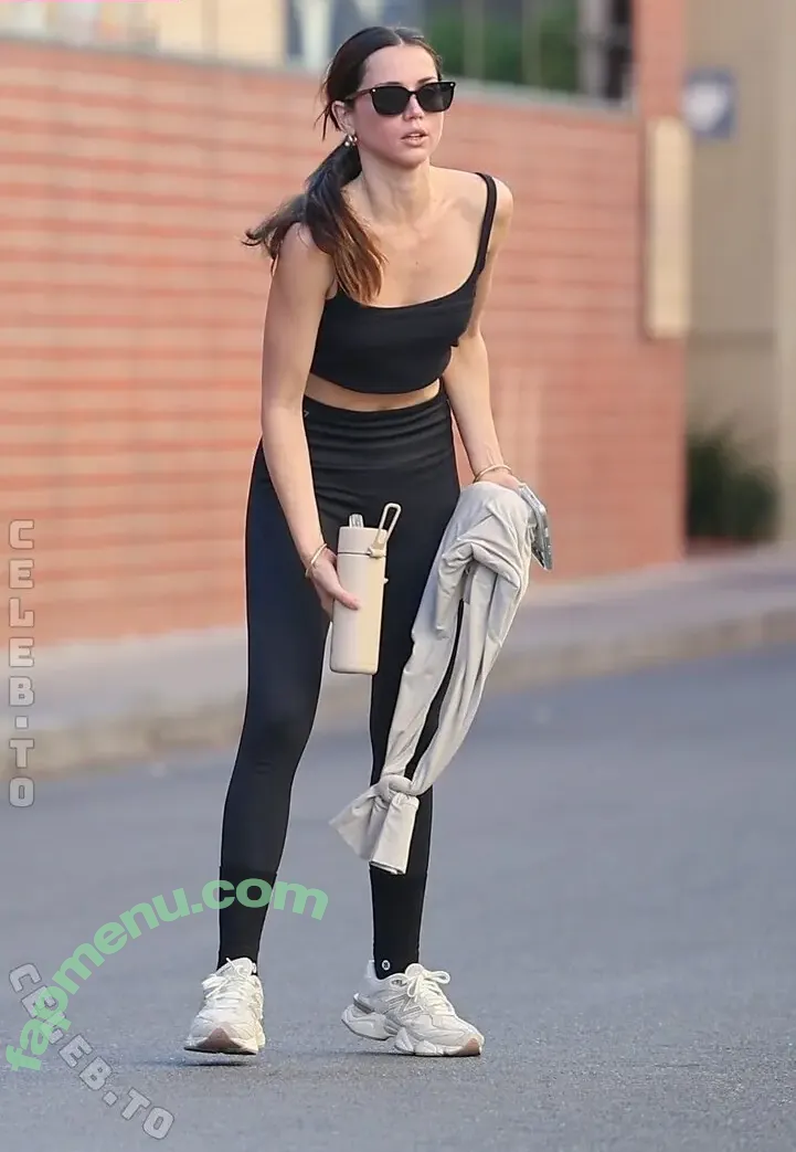 Ana De Armas nude photo #1757 (ana_d_armas / anadearmas / anadearmasdaily)