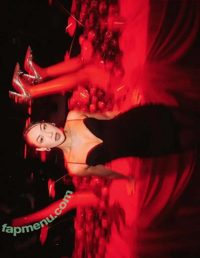 Ana Hikari nude photo #0115 (_anahikari)