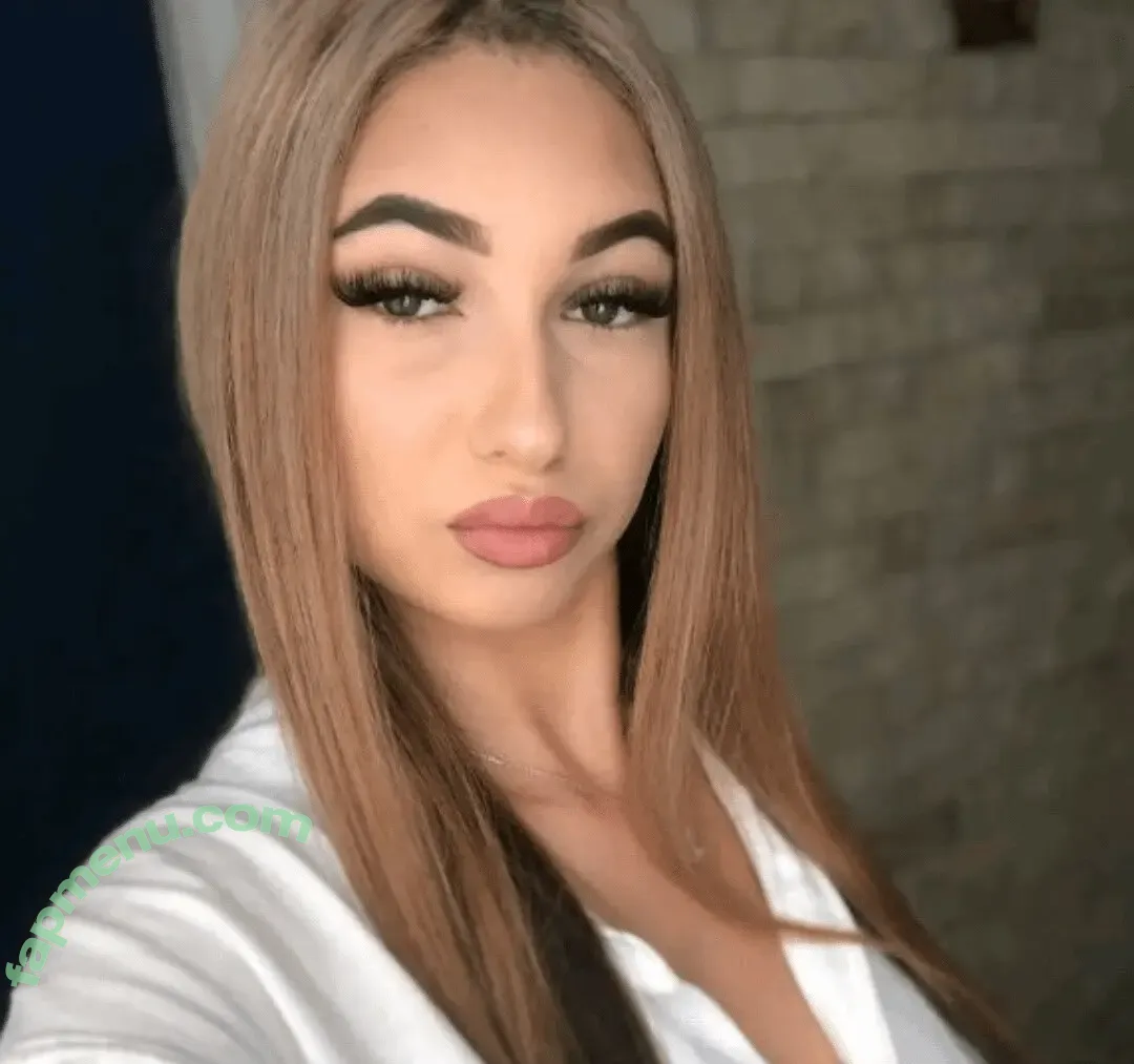 Ana Maria Caldararu nude photo #0031 (anamaria.marlicaru)