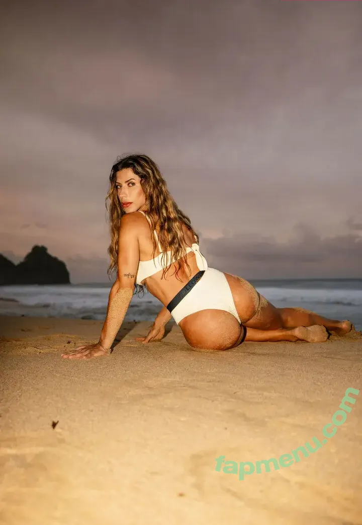 Ana Paula Minerato nude photo #0302 (anagatinha / apminerato)