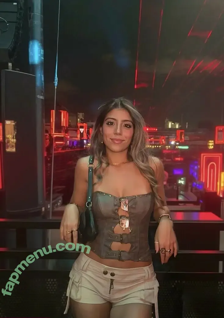 Anaaortiz33 nude photo #0021 (n3na317 / nenaana33)