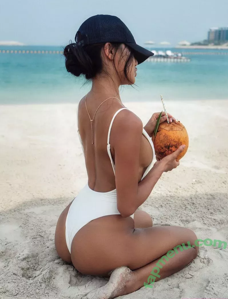 anachi nude photo #0088 (anachiig)