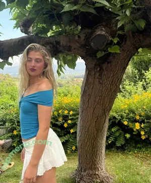 Anais Gallagher / gallagher_anais nude photo #0160