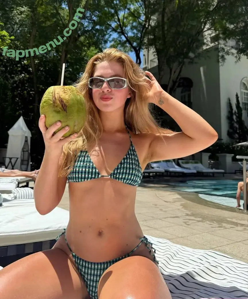 Anais Gallagher nude photo #0166 (gallagher_anais)