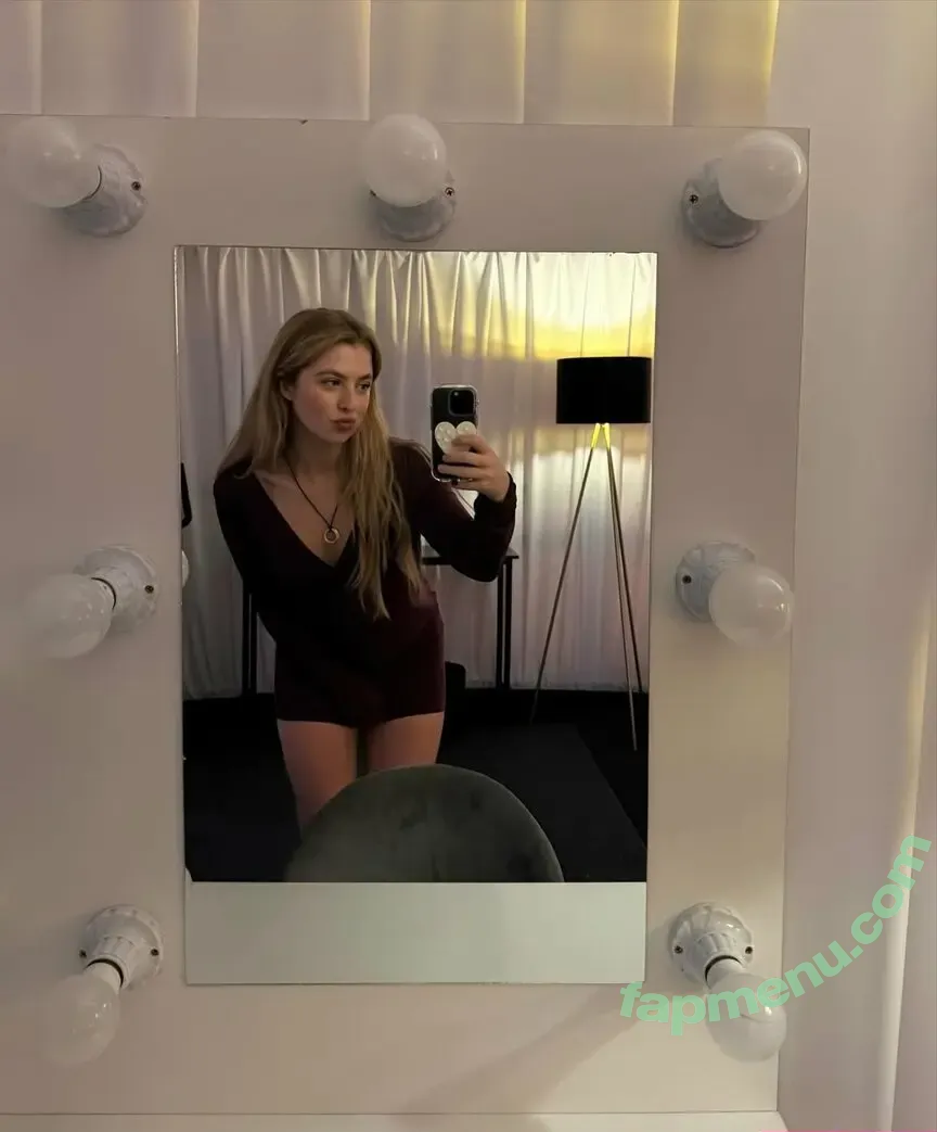 Anais Gallagher nude photo #0169 (gallagher_anais)