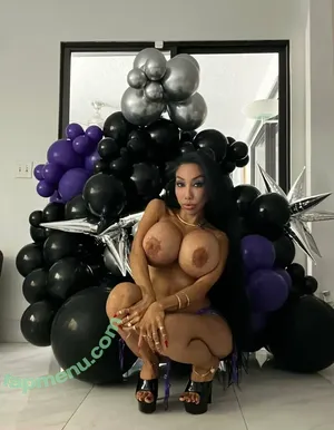 Anakaliyah nude photo #0001