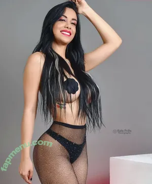 Anakarina Millan / anakarinamillan93 / anakmm nude photo #0063