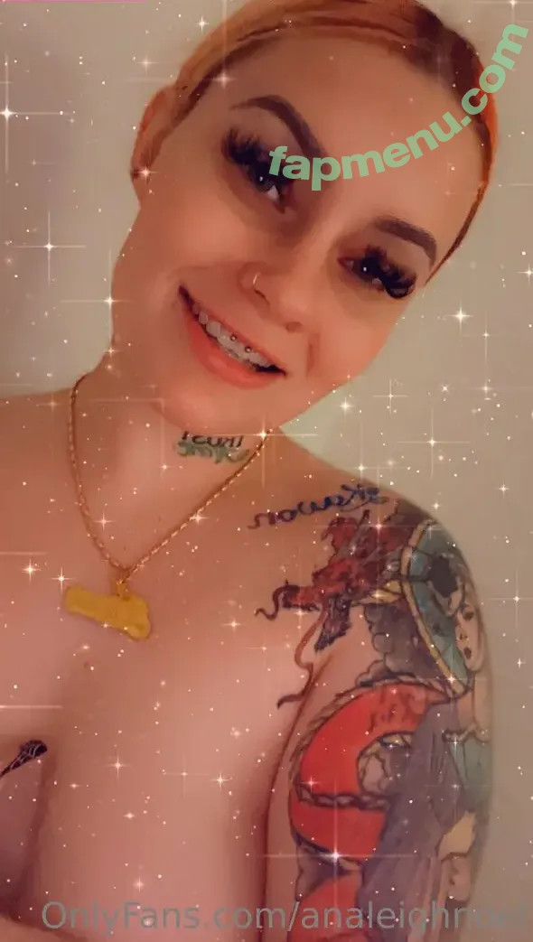 analeighnoel nude photo #0020 (analeighnoel21)