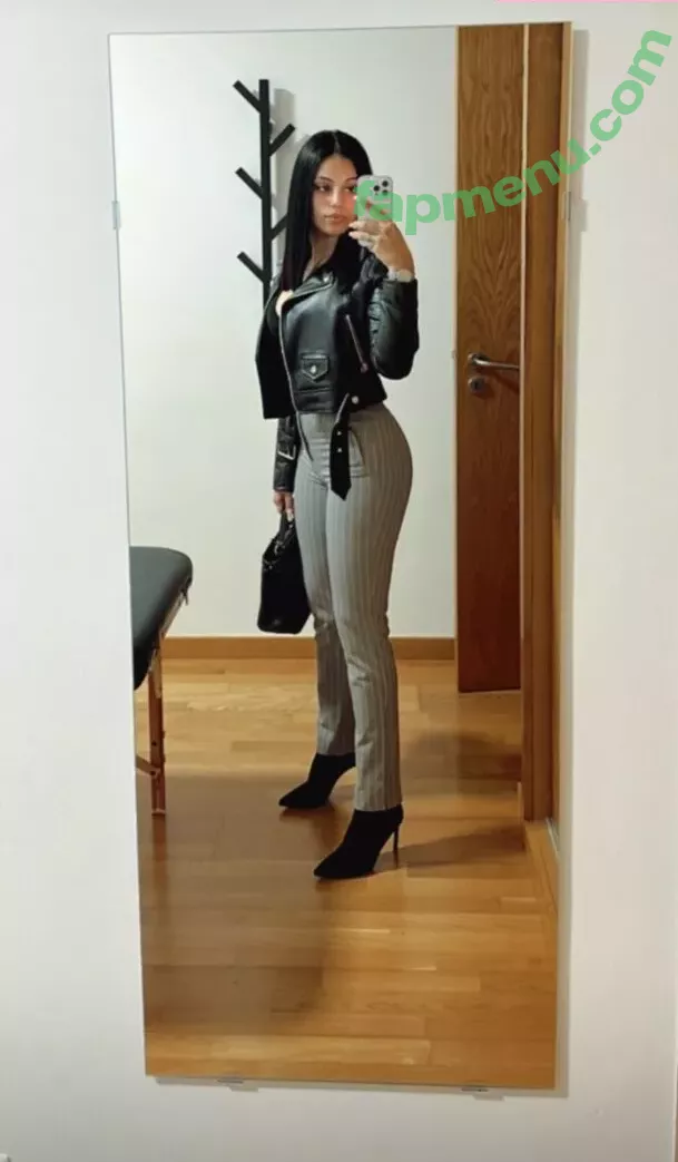 analisboa nude photo #0057 (analisboa75)
