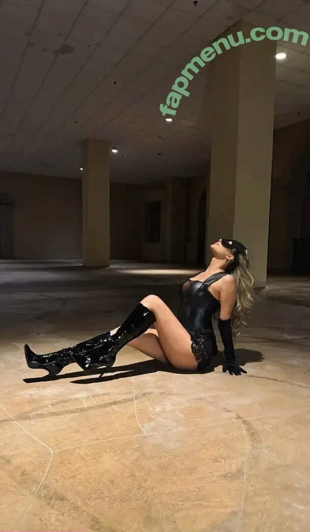 anamaxi nude photo #0095 (ana maximiliano)