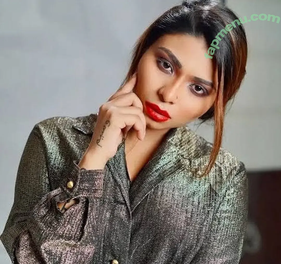 anamkhan nude photo #0004 (anamkhan)