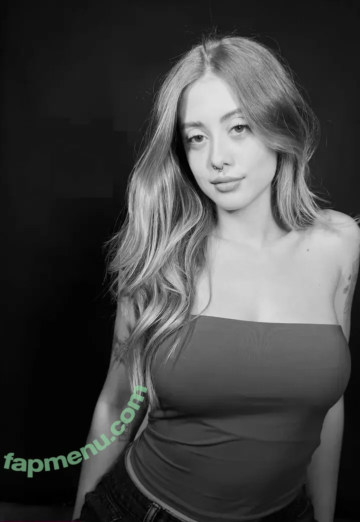 Ananda Morais nude photo #1058 (ananda)