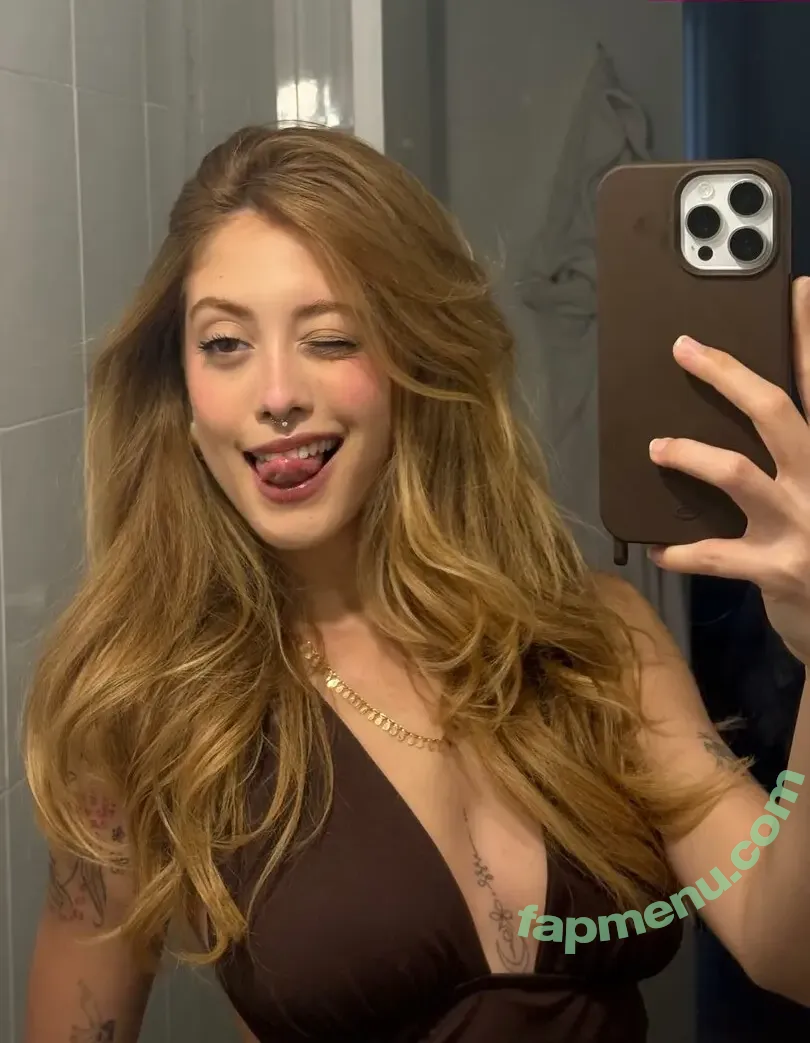 Ananda Morais nude photo #1104 (ananda)