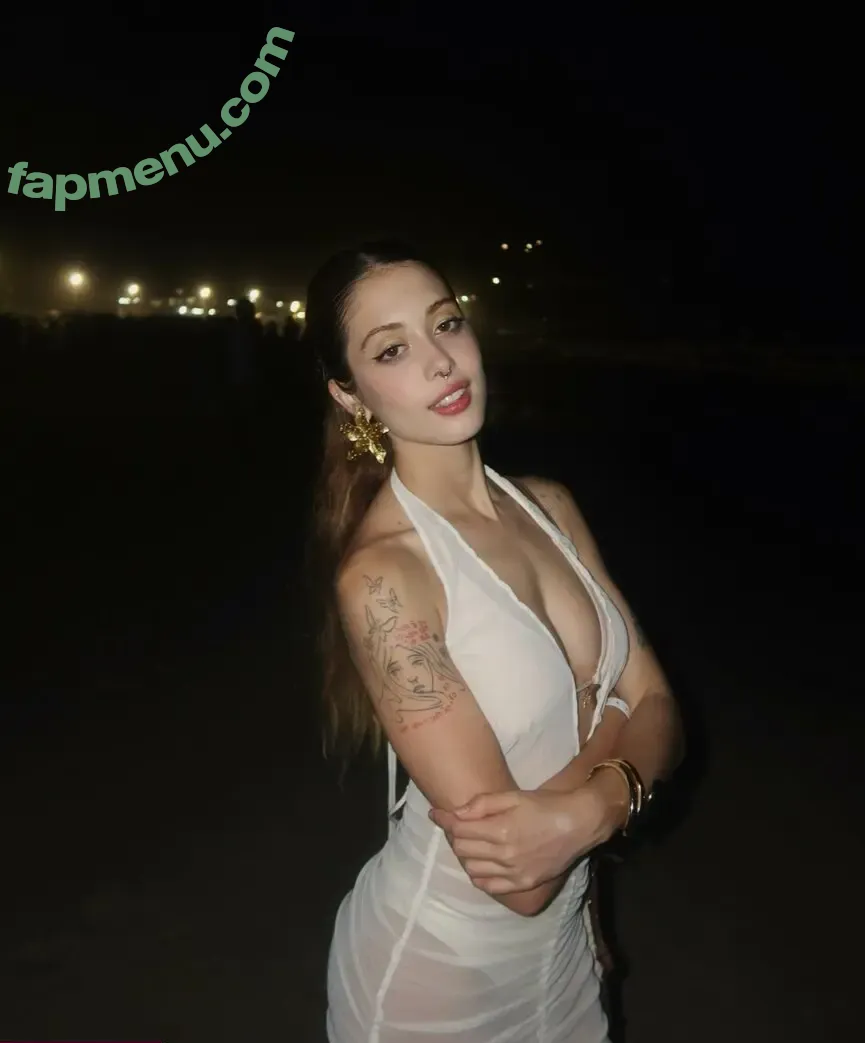 Ananda Morais nude photo #1120 (ananda)