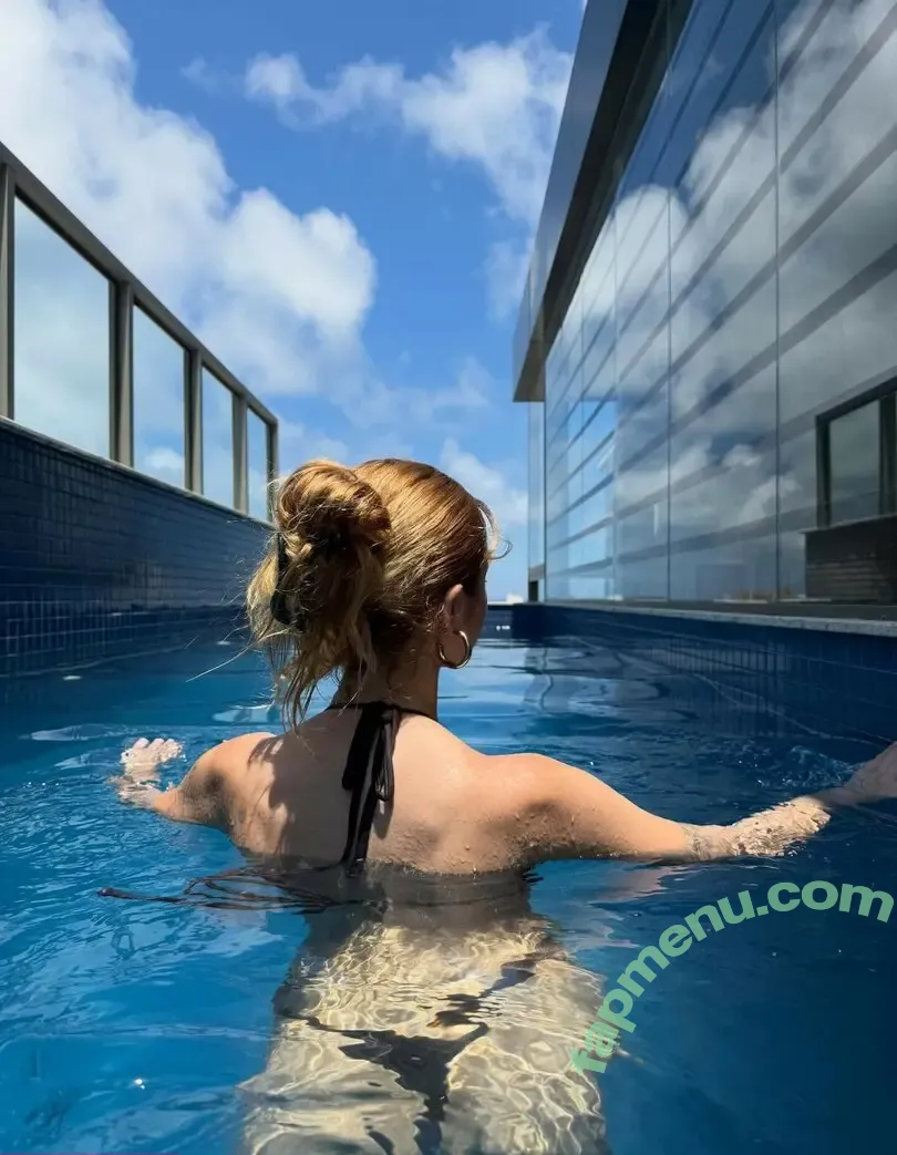 Ananda Morais nude photo #1125 (ananda)