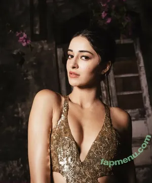 Ananya Pandey / ananyapanday nude photo #0130