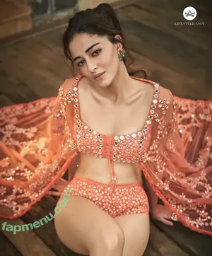 Ananya Pandey / ananyapanday nude photo #0134
