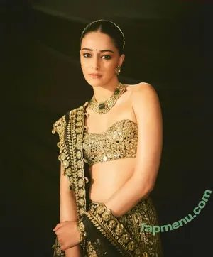 Ananya Pandey / ananyapanday nude photo #0138