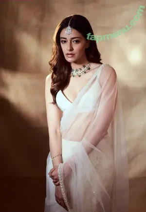 Ananya Pandey / ananyapanday nude photo #0153