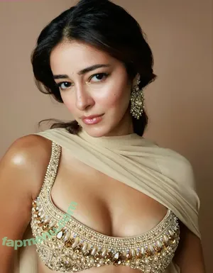 Ananya Pandey / ananyapanday nude photo #0186