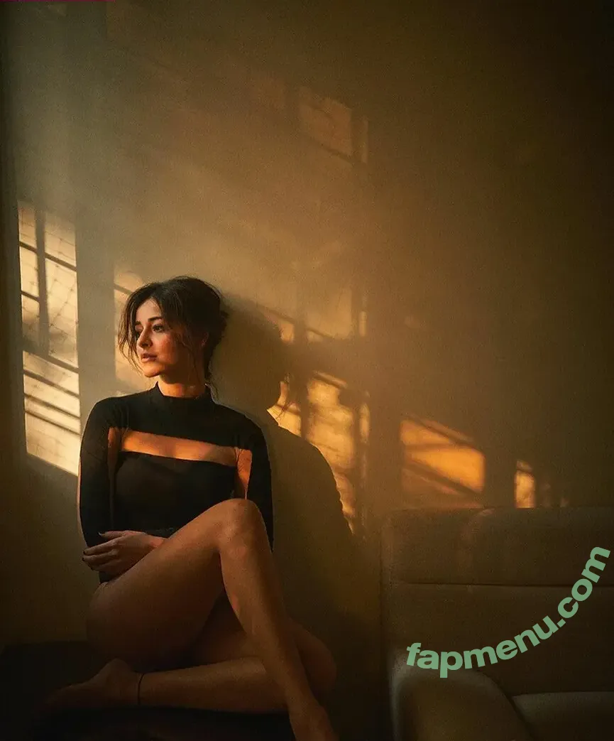 Ananya Pandey nude photo #0116 (ananyapanday)