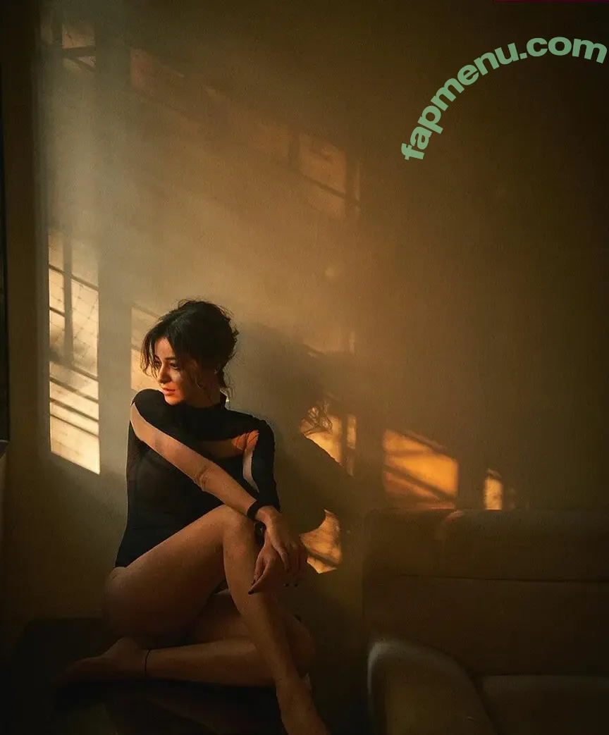 Ananya Pandey nude photo #0117 (ananyapanday)
