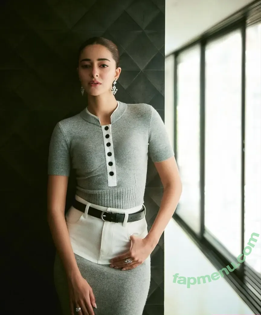 Ananya Pandey nude photo #0189 (ananyapanday)
