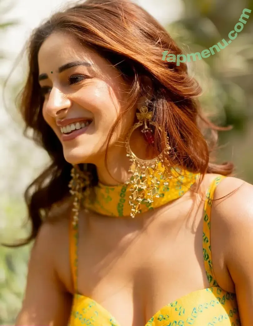Ananya Pandey nude photo #0216 (ananyapanday)