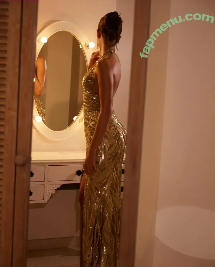 Ananya Pandey nude photo #0221 (ananyapanday)